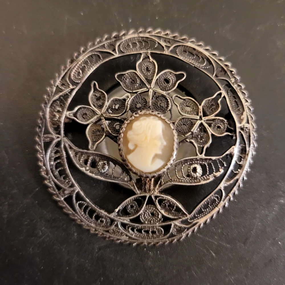 Antique Sterling Silver Victorian Cameo Brooch 1.75